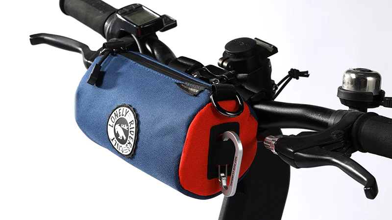Смотреть видеообзор Сумка для велосипеда Ulac Coursier Pulse Handlebar Bag Black